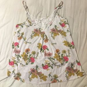 Adorable floral tank top size L